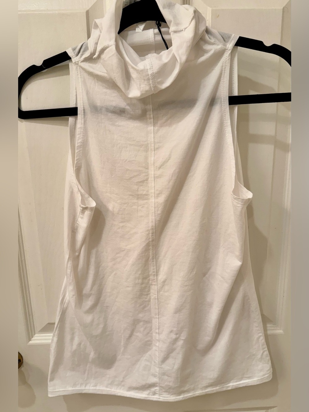 Sarah Pacini White Sleeveless Cowl-Neck Tank, Size L. NWT